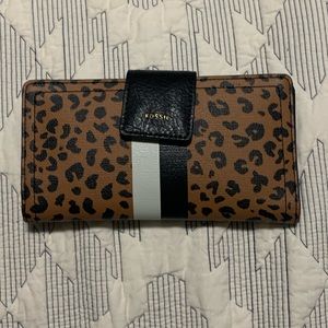 Fossil Cheetah Wallet EUC